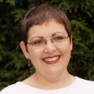 Headshot of Caroline Jarrett