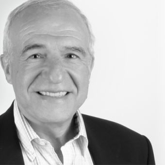 Headshot of Lou Adler